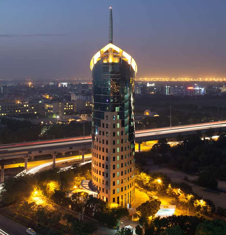 DLF Gateway Tower DLF Gateway Tower